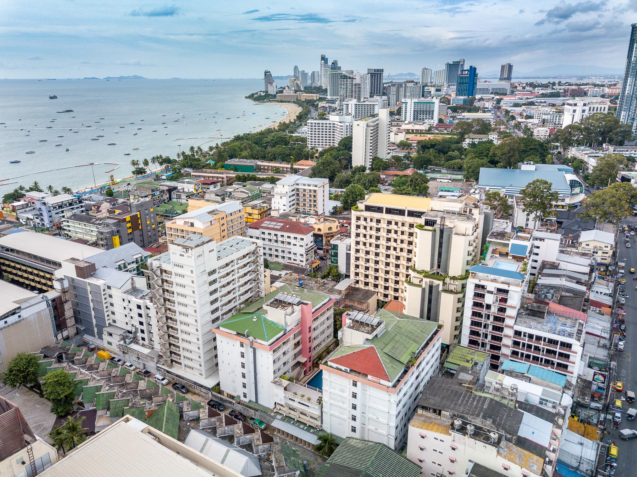 Eastiny Place Hotel Pattaya Exteriör bild