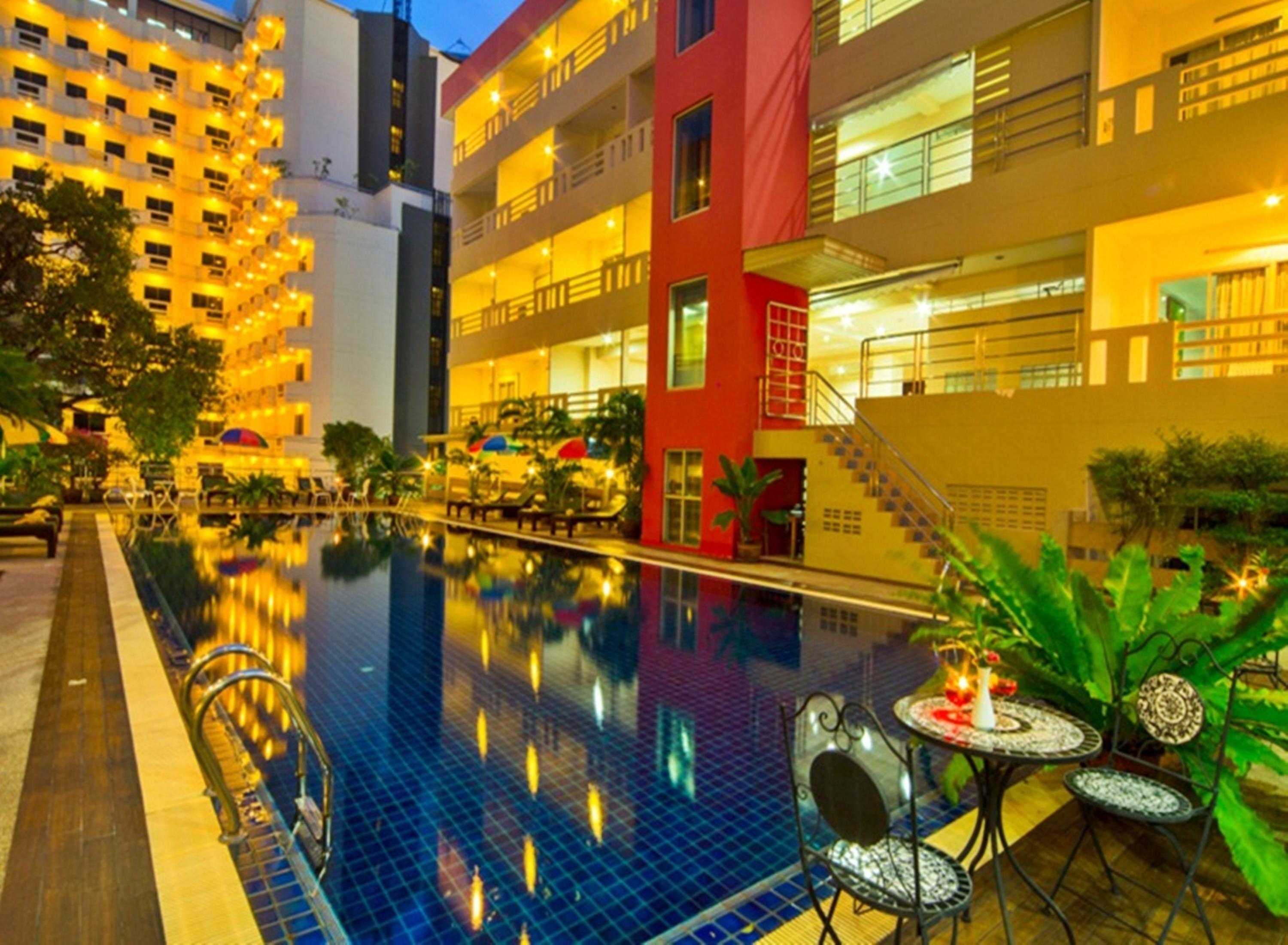 Eastiny Place Hotel Pattaya Exteriör bild