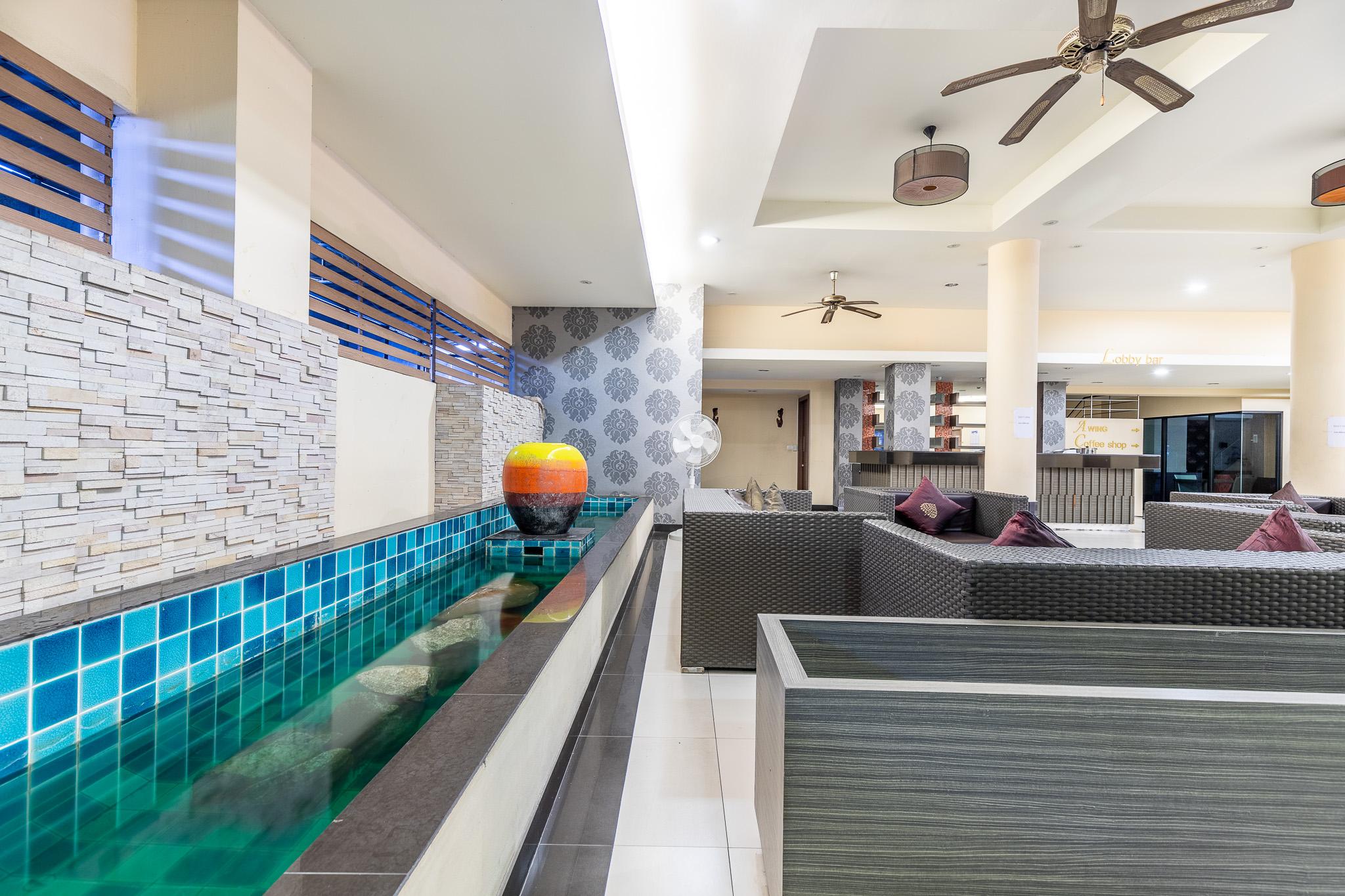 Eastiny Place Hotel Pattaya Exteriör bild
