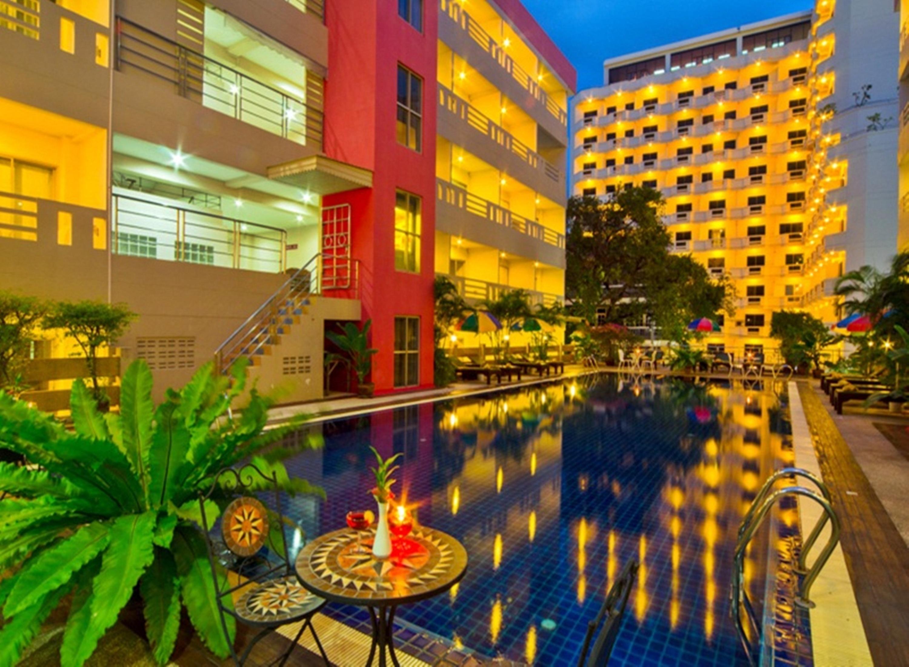 Eastiny Place Hotel Pattaya Exteriör bild